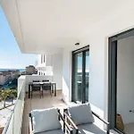 Middle Views West Apartamento *